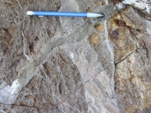 rhyolite-dyke-and-diabase